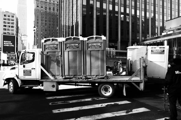 Best Portable toilet rental cost  in Lucasville, OH